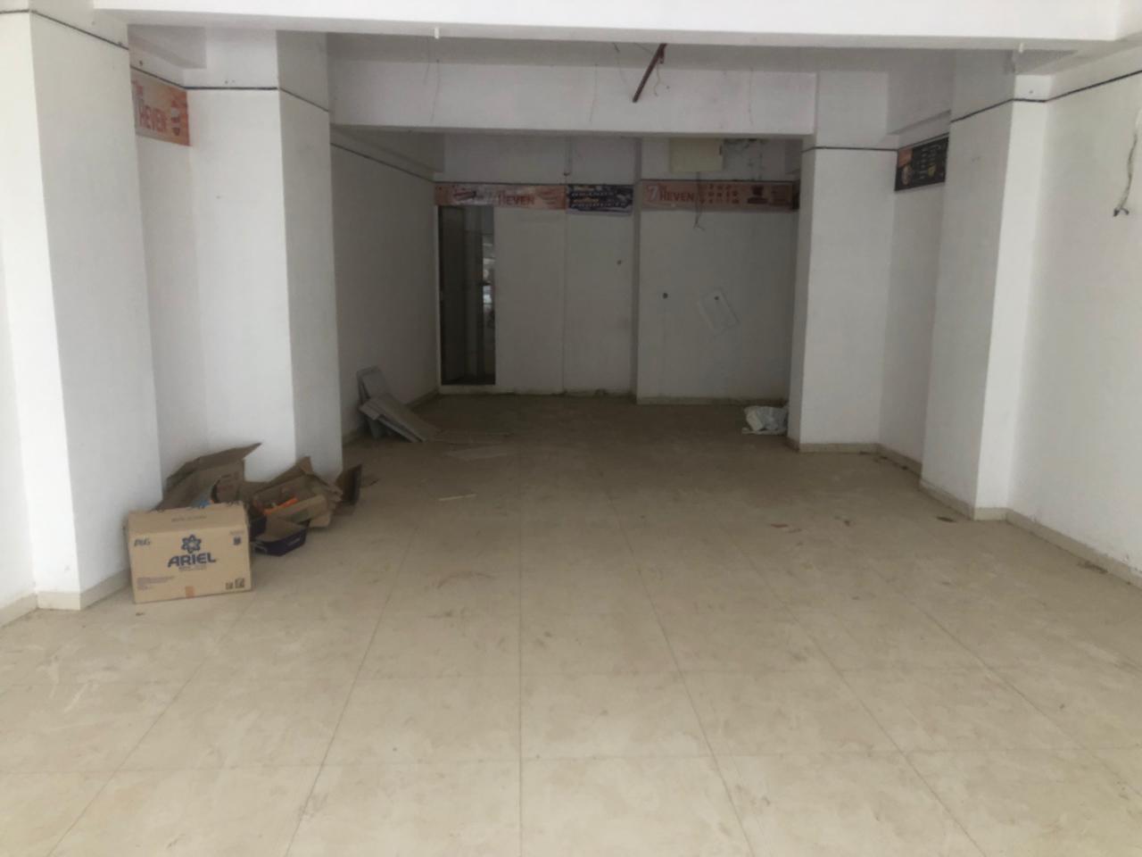 1189 Sq.Ft. Showroom Gf for Sell in Gota Ahmedabad - Media 2