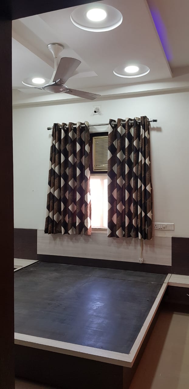 2 BHK 1305 Sq.Ft. Residential Flat / Appartment for Rent in Motera Ahmedabad - Media 2