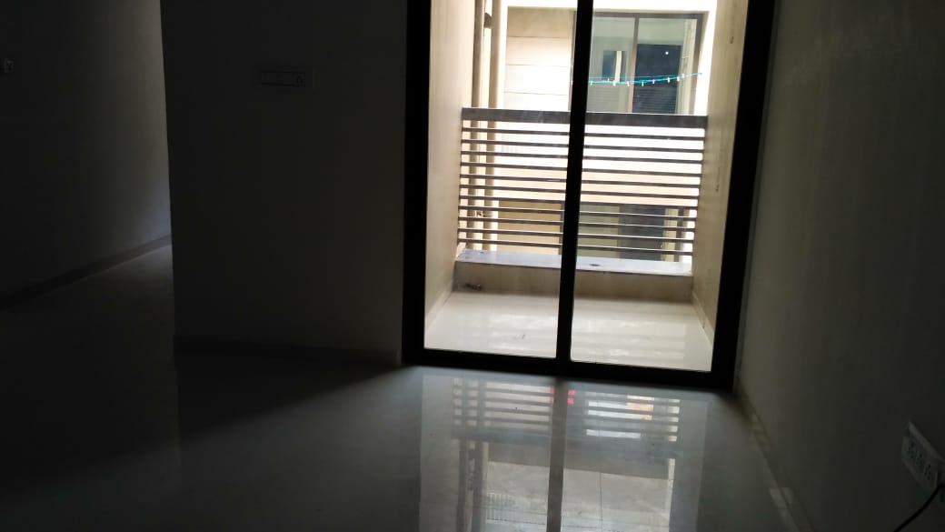 2 BHK 1035 Sq.Ft. Residential Flat / Appartment for Sell in Chandkheda Ahmedabad - Media 3