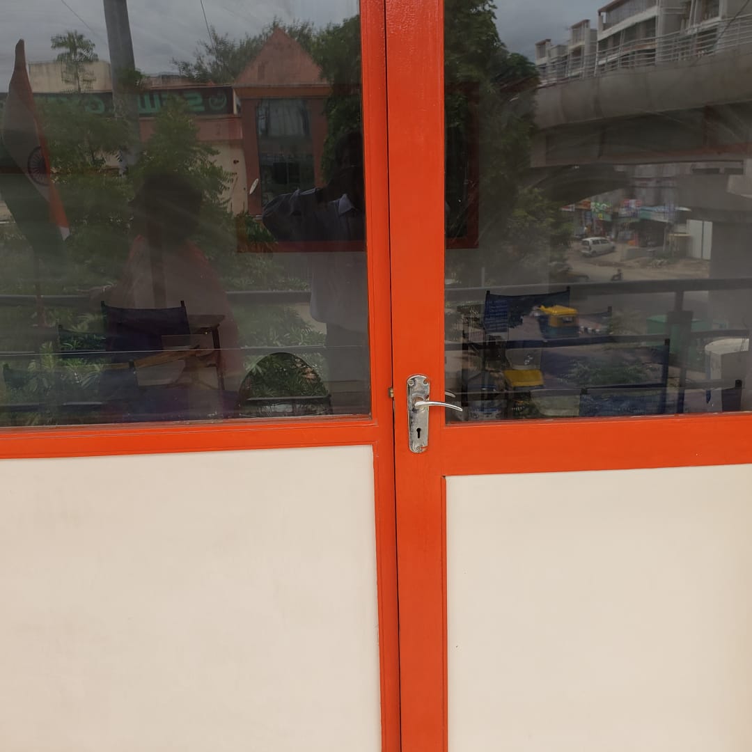 Shop 150 Sq.Ft. Commercial Shop for Rent in Motera Ahmedabad