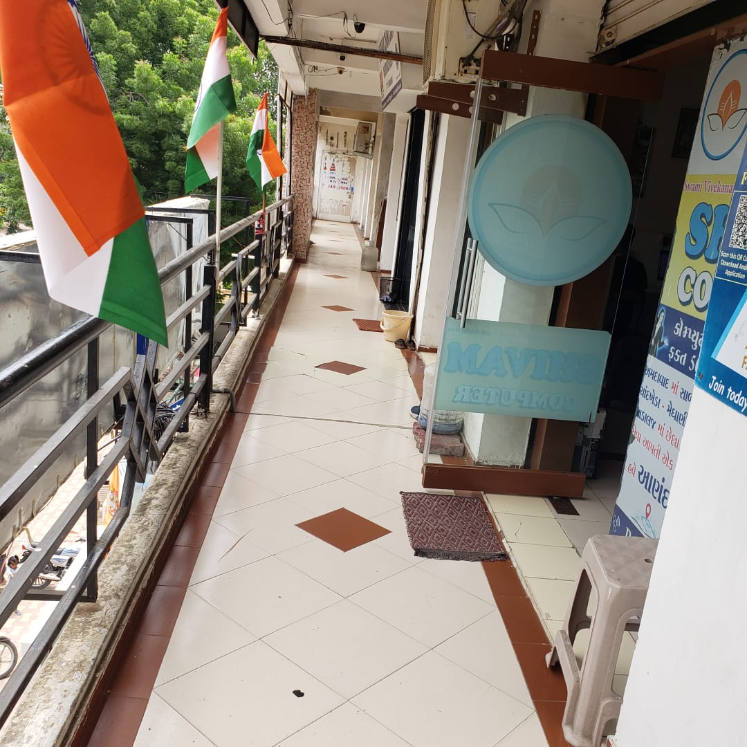 Shop 150 Sq.Ft. Commercial Shop for Rent in Motera Ahmedabad - Media 11