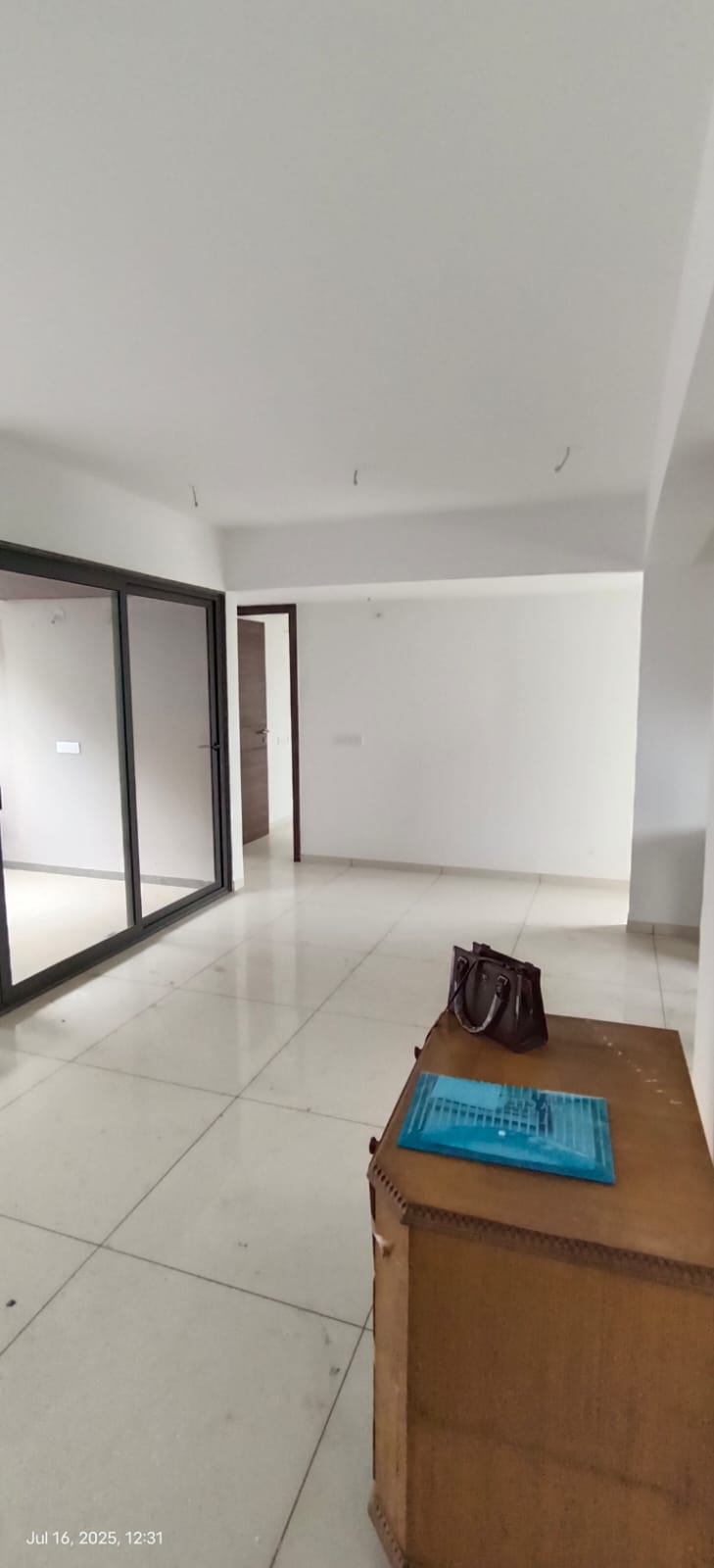 3 BHK 2070 Sq.Ft. Residential Flat / Appartment for Rent in Adalaj Gandhinagar - Media 3