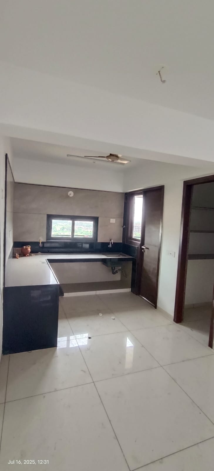 3 BHK 2070 Sq.Ft. Residential Flat / Appartment for Rent in Adalaj Gandhinagar - Media 7