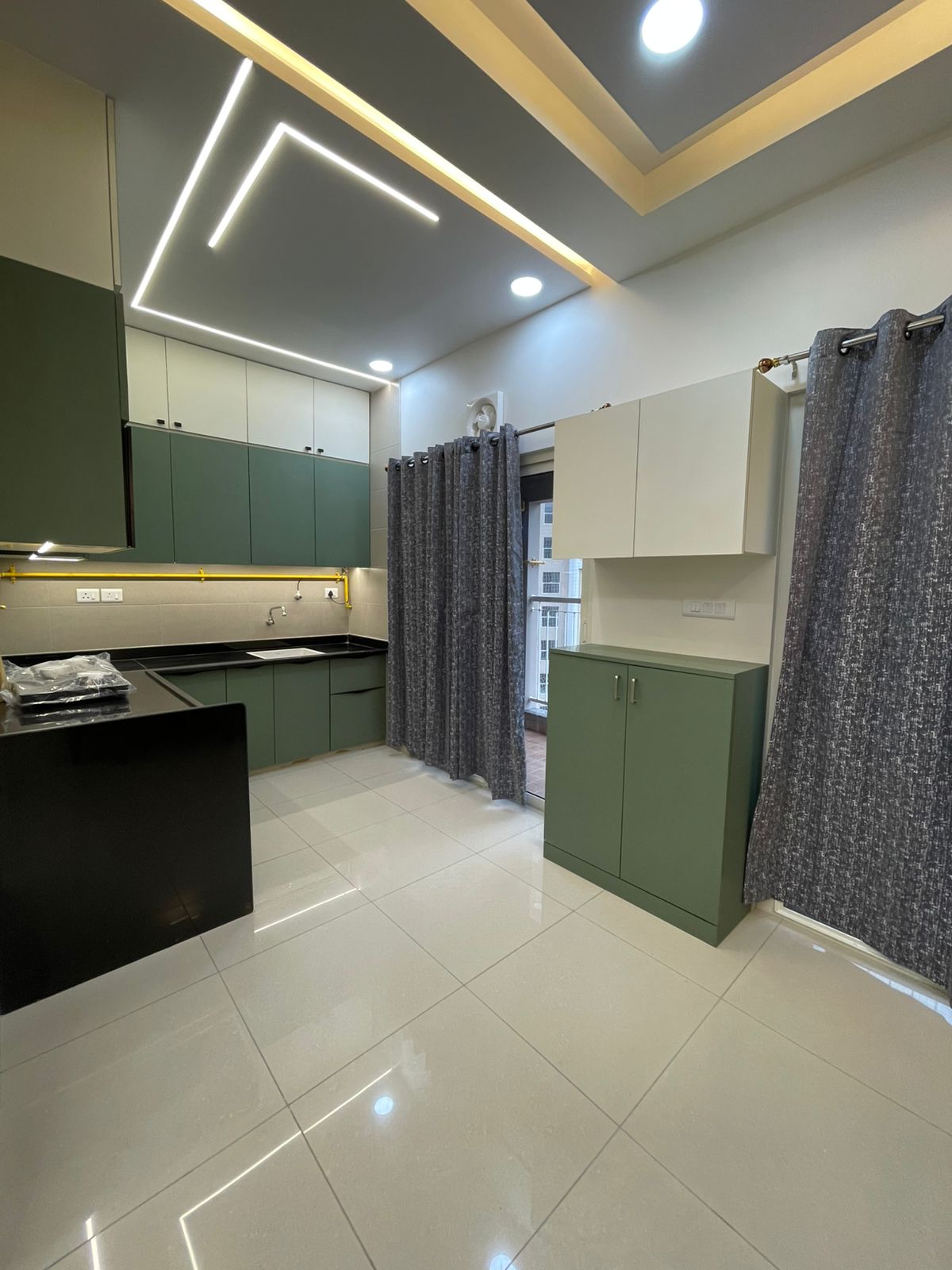 2 BHK 1090 Sq.Ft. Residential Flat / Appartment for Rent in Gift City Gandhinagar - Media 16
