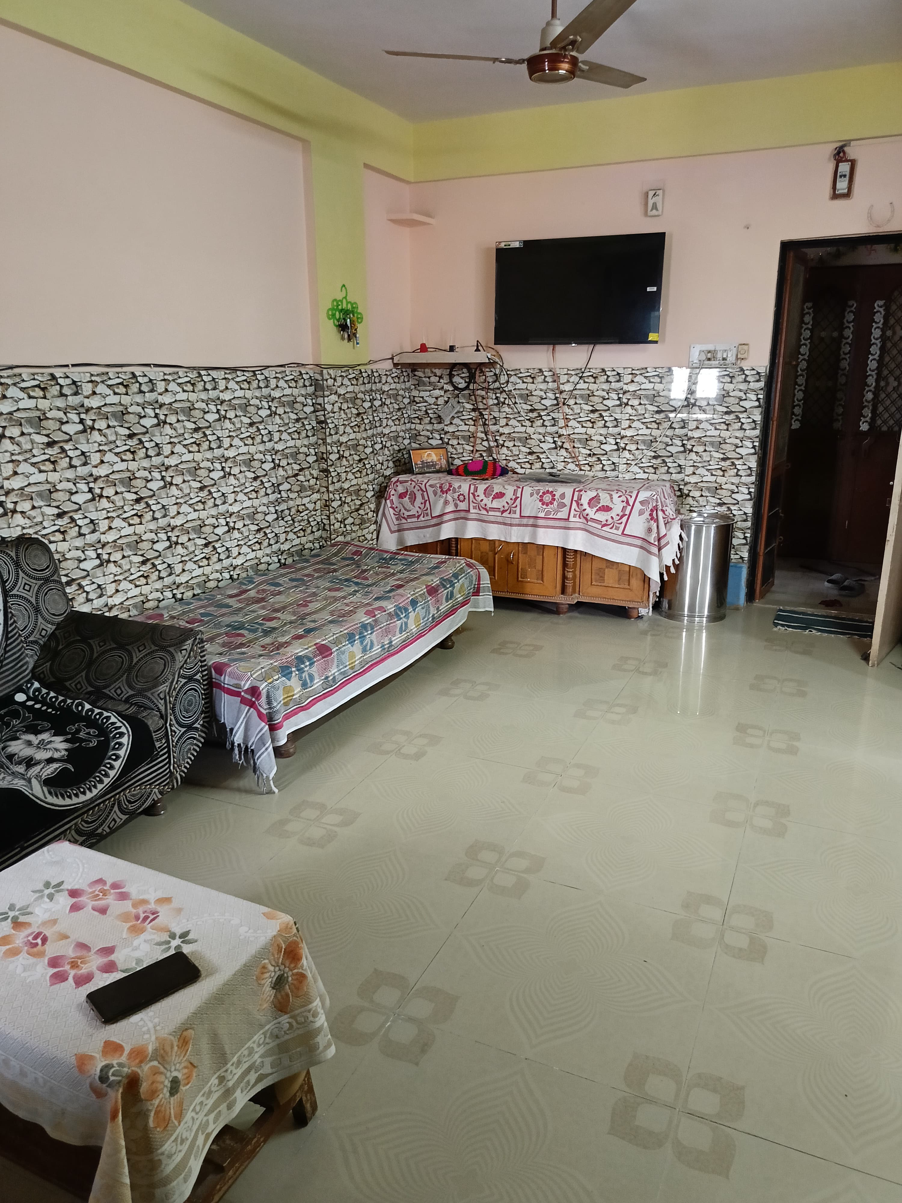 2 BHK 990 Sq.Ft. Residential Flat / Appartment for Sell in Chandkheda Ahmedabad - Media 3