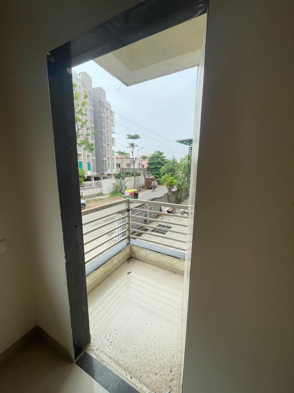 2 BHK 900 Sq.Ft. Residential Flat / Appartment for Rent in Chandkheda Ahmedabad - Media 6