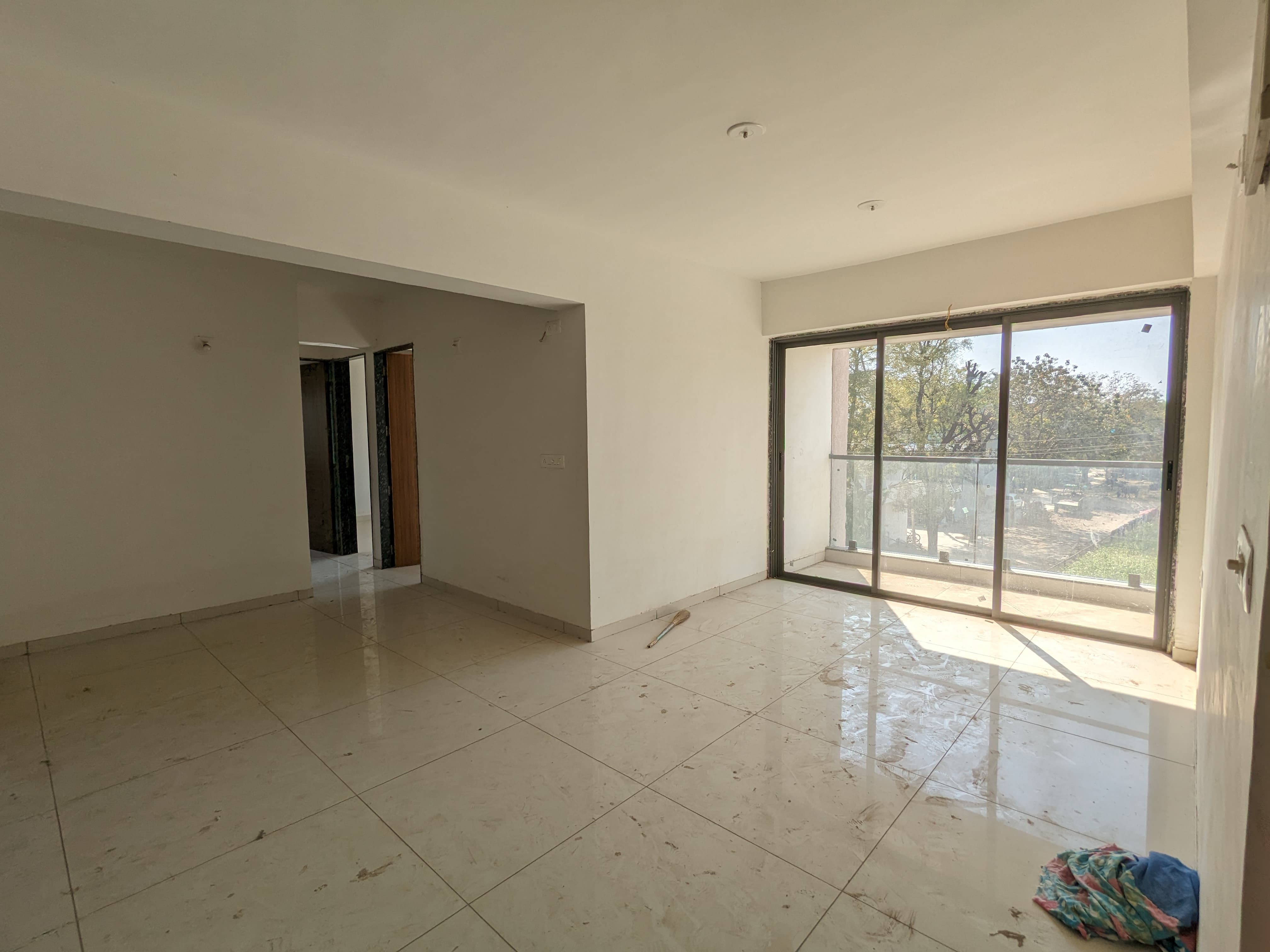 3 BHK 1737 Sq.Ft. Residential Flat / Appartment for Rent in Vaishnodevi Ahmedabad - Media 10