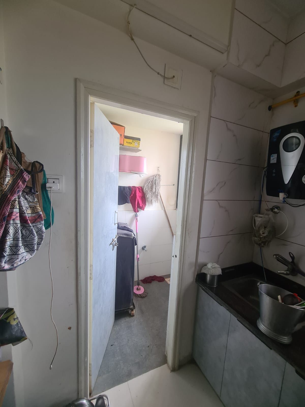 2 BHK 1242 Sq.Ft. Residential Flat / Appartment for Sell in Chandkheda Ahmedabad - Media 5