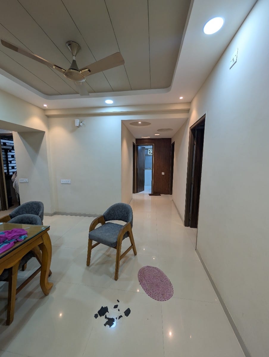 3 BHK 2205 Sq.Ft. Residential Flat / Appartment for Rent in Chandkheda Ahmedabad - Media 8