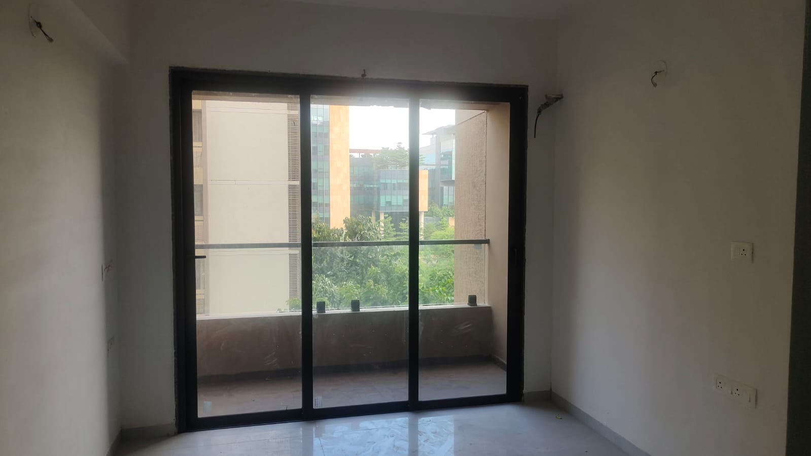 3 BHK 1755 Sq.Ft. Residential Flat / Appartment for Sell in Tragad Ahmedabad - Media 10