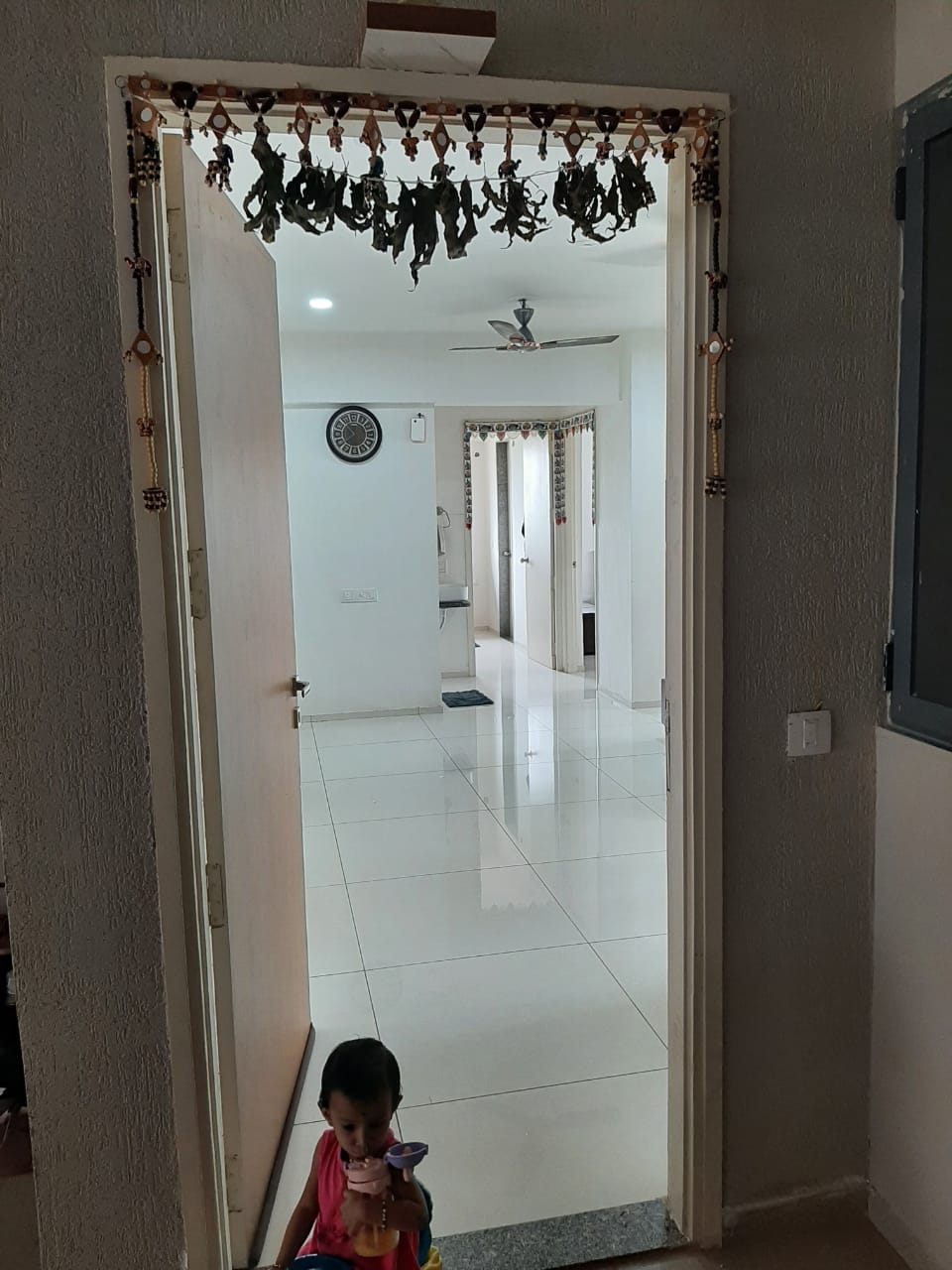 2.5 BHK Residential Flat / Appartment for Sell in Tragad Ahmedabad - Media 3