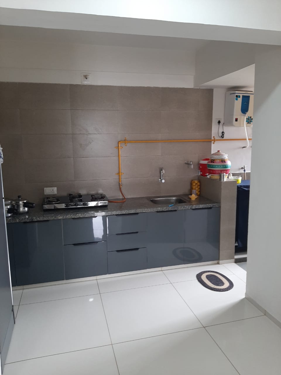 2.5 BHK Residential Flat / Appartment for Sell in Tragad Ahmedabad - Media 4