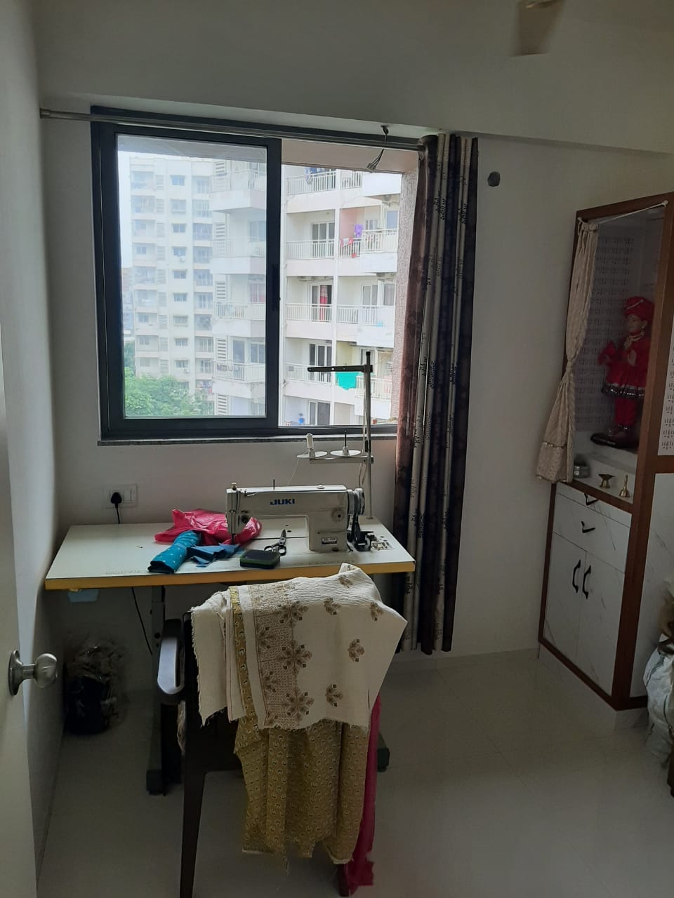 2.5 BHK Residential Flat / Appartment for Sell in Tragad Ahmedabad - Media 7