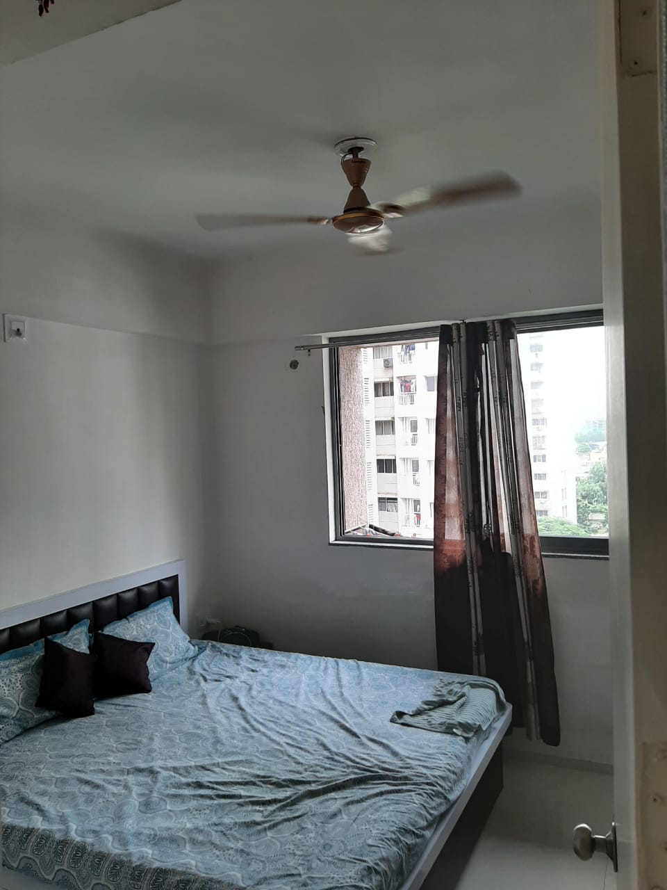 2.5 BHK Residential Flat / Appartment for Sell in Tragad Ahmedabad - Media 8