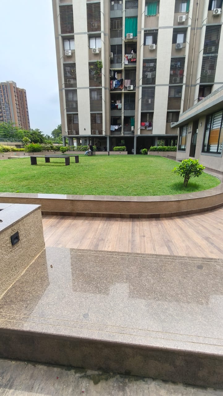 2 BHK 1062 Sq.Ft. Residential Flat / Appartment for Sell in Chandkheda Ahmedabad - Media 2