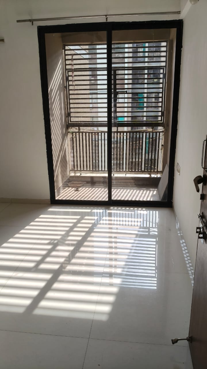 2 BHK 1062 Sq.Ft. Residential Flat / Appartment for Sell in Chandkheda Ahmedabad - Media 4