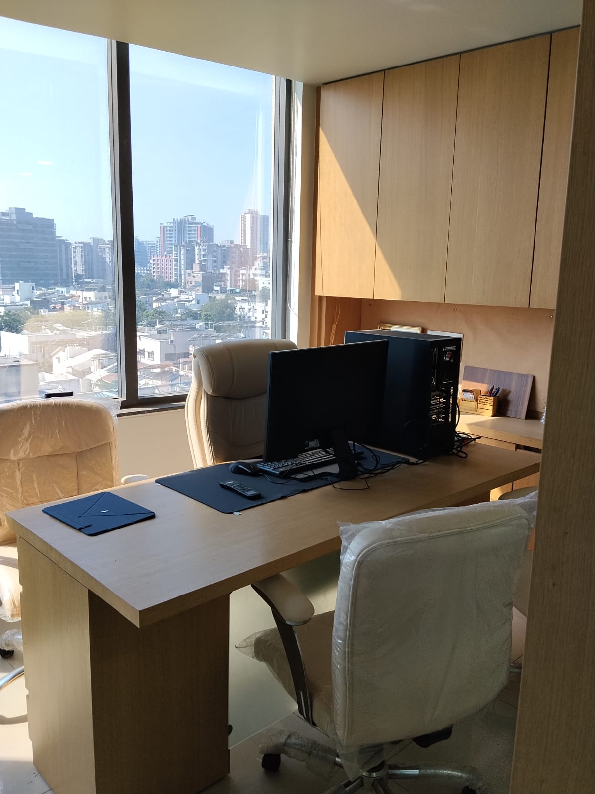 Office 583 Sq.Ft. Commercial Office for Rent in Satellite Ahmedabad - Media 3